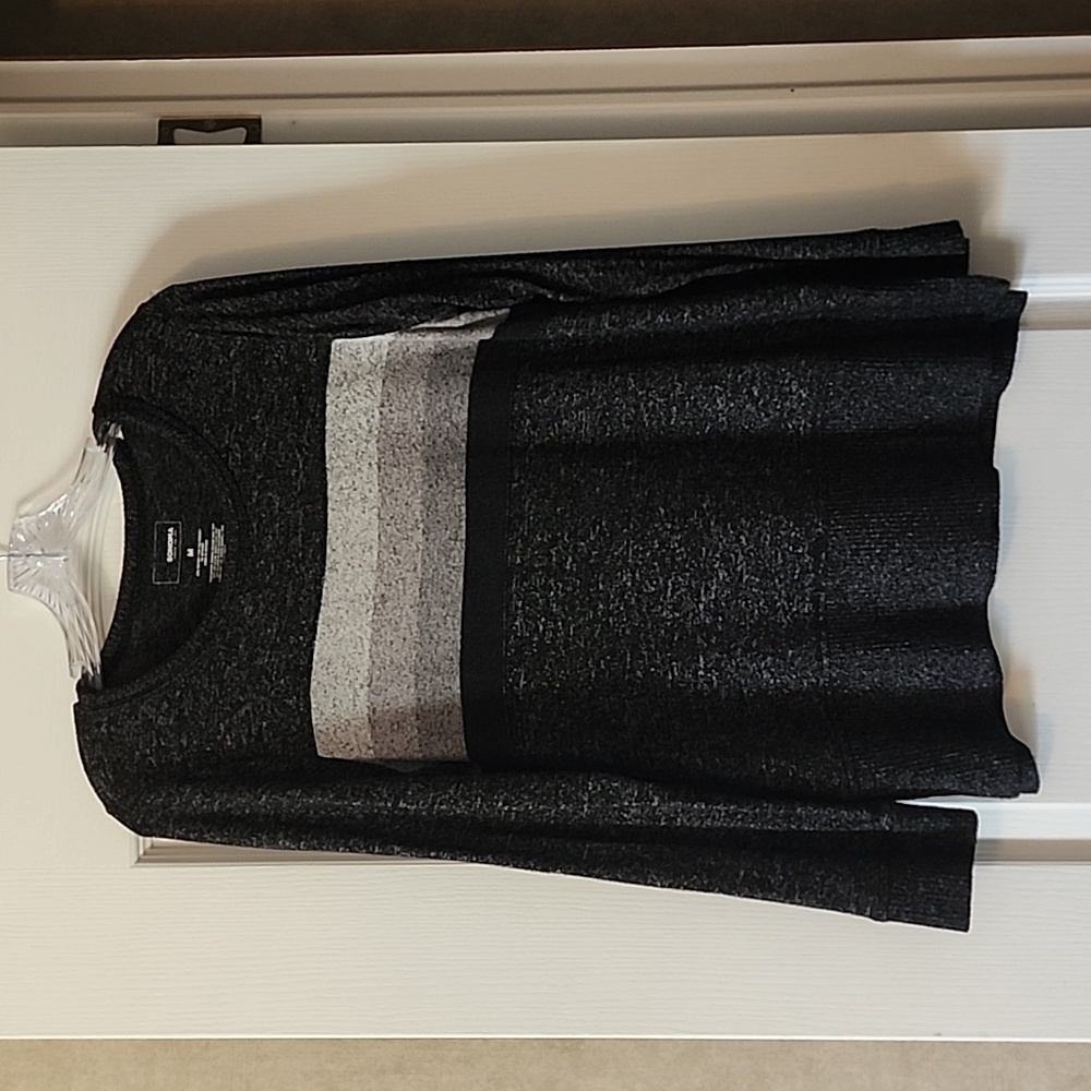 Sonoma Sweater Size M